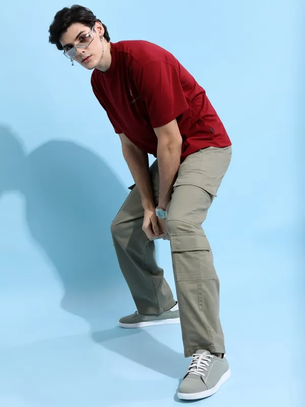 Highlander Men Olive Regular Fit Solid Cargo