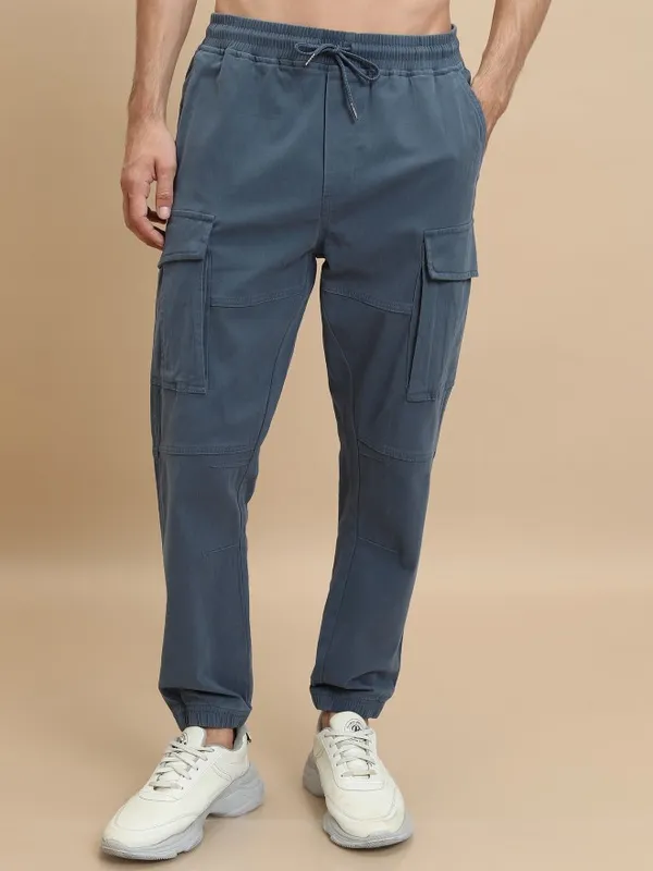  Highlander Men Blue Regular Fit Solid Casual Trousers