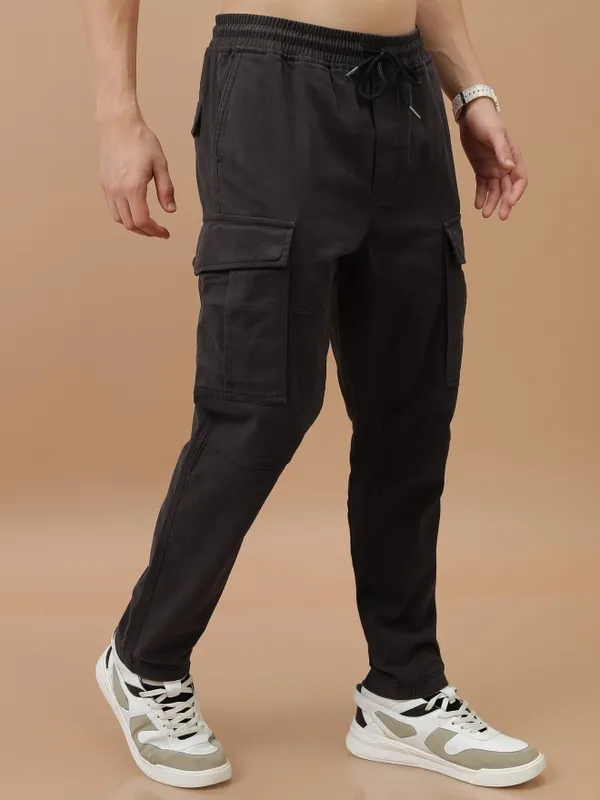  Highlander Men Grey Regular Fit Solid Casual Trousers