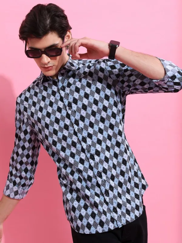 Highlander Men Multi Printed Slim Fit Casual Shirt