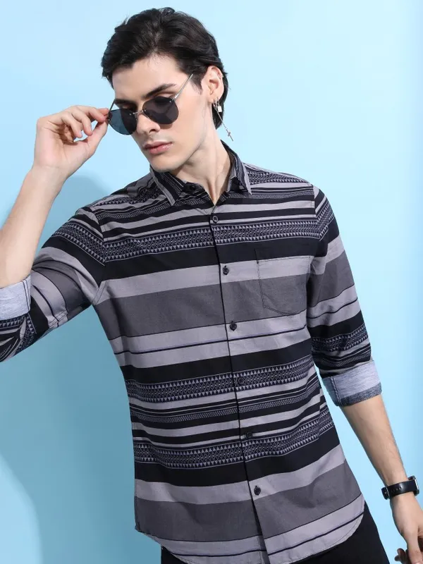 Men Slim Fit Casual Shirt