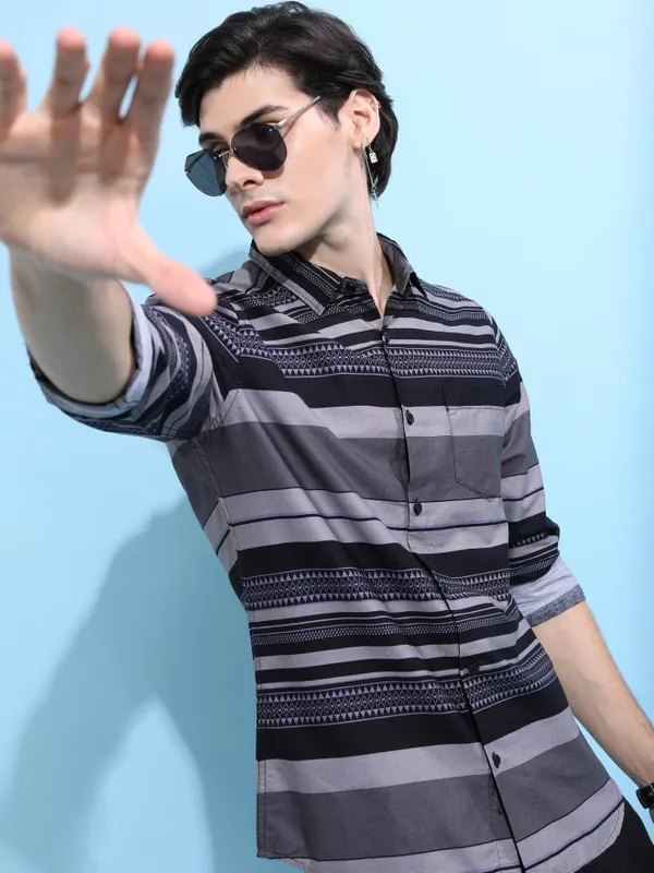 Men Slim Fit Casual Shirt