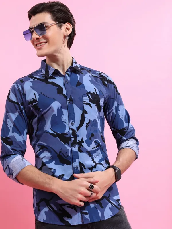  Highlander Men Blue Printed Slim Fit Casual Shirts