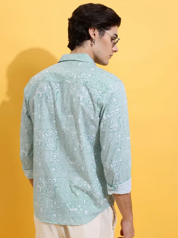  Highlander Men Turquoise Printed Slim Fit Casual Shirts