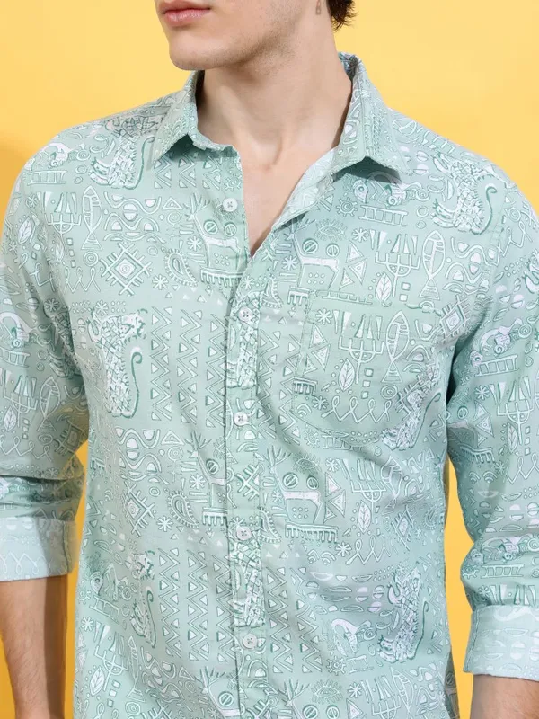  Highlander Men Turquoise Printed Slim Fit Casual Shirts