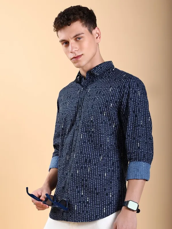  Highlander Men Navy Blue Printed Slim Fit Casual Shirts