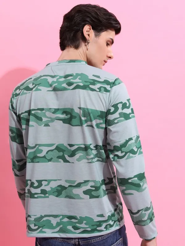 Men Printed Round Neck T-Shirt