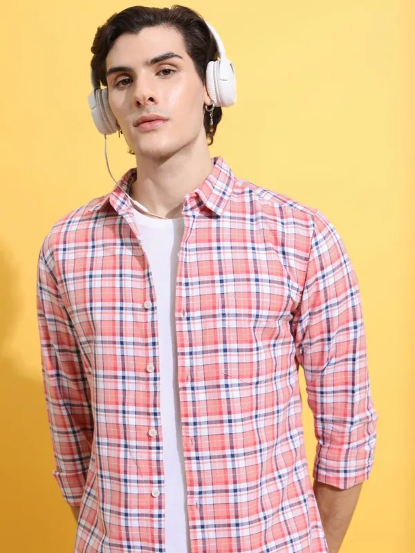  Highlander Men Peach Checked Slim Fit Casual Shirts