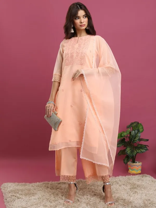 Women Kurta With Palazzo & Dupatta