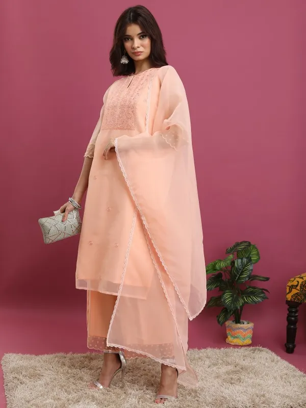 Women Kurta With Palazzo & Dupatta