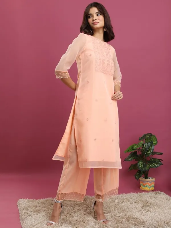 Women Kurta With Palazzo & Dupatta