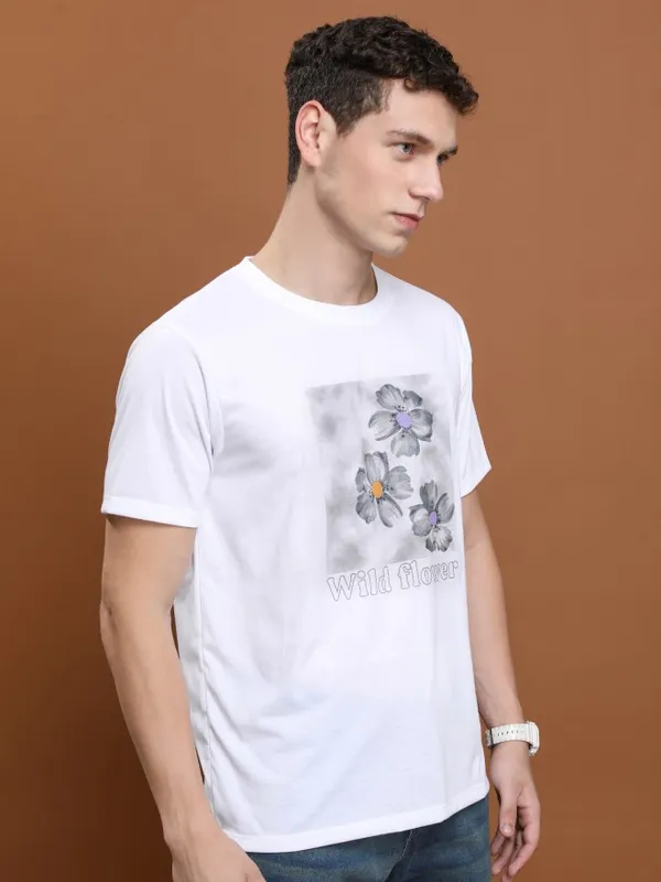  Highlander Men White Printed Round Neck T-Shirts