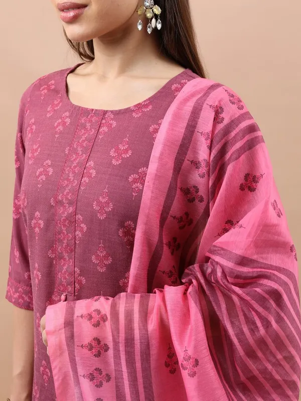  Ketch Women Purple Printed Kurta Sets