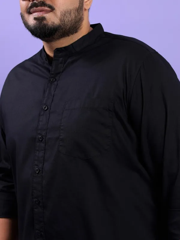  Xtra Ordinary By Highlander Men Black Solid Regular Fit Casual Shirts