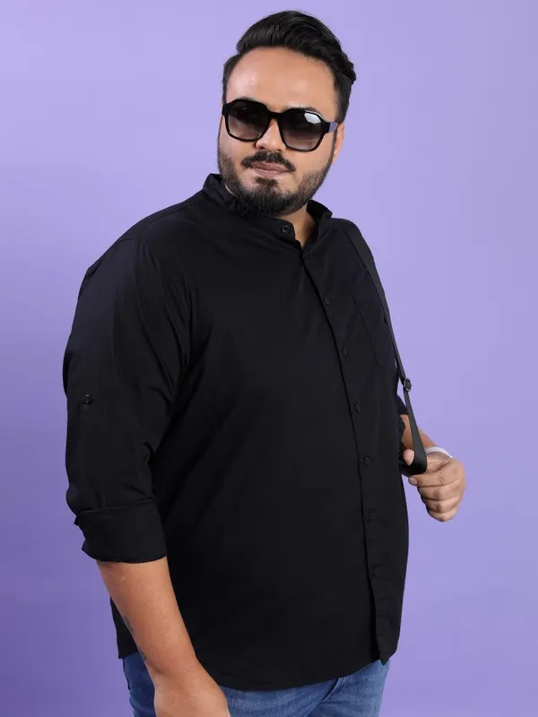  Xtra Ordinary By Highlander Men Black Solid Regular Fit Casual Shirts