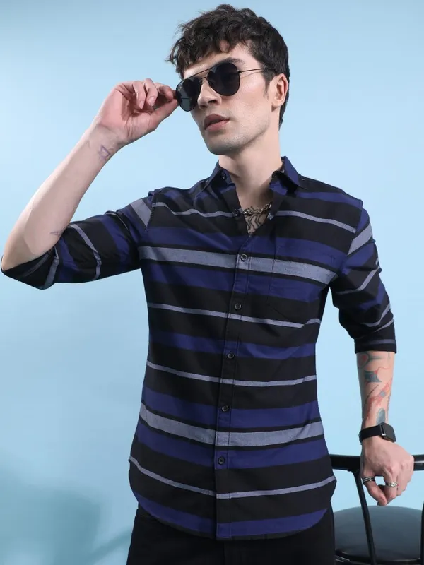 Highlander Men Black Striped Slim Fit Casual Shirts