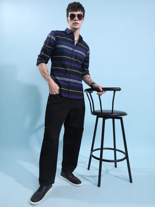  Highlander Men Black Striped Slim Fit Casual Shirts