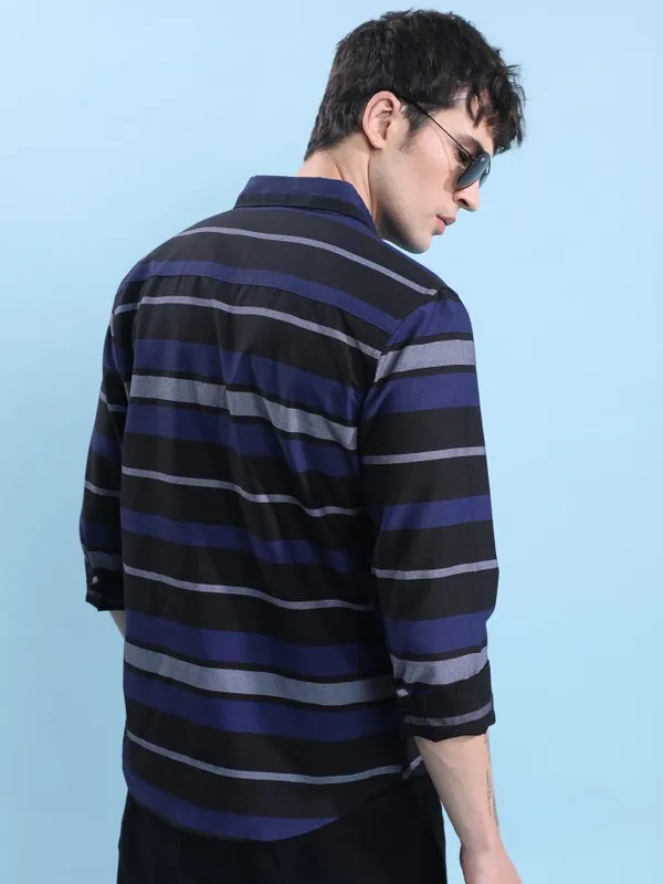  Highlander Men Black Striped Slim Fit Casual Shirts