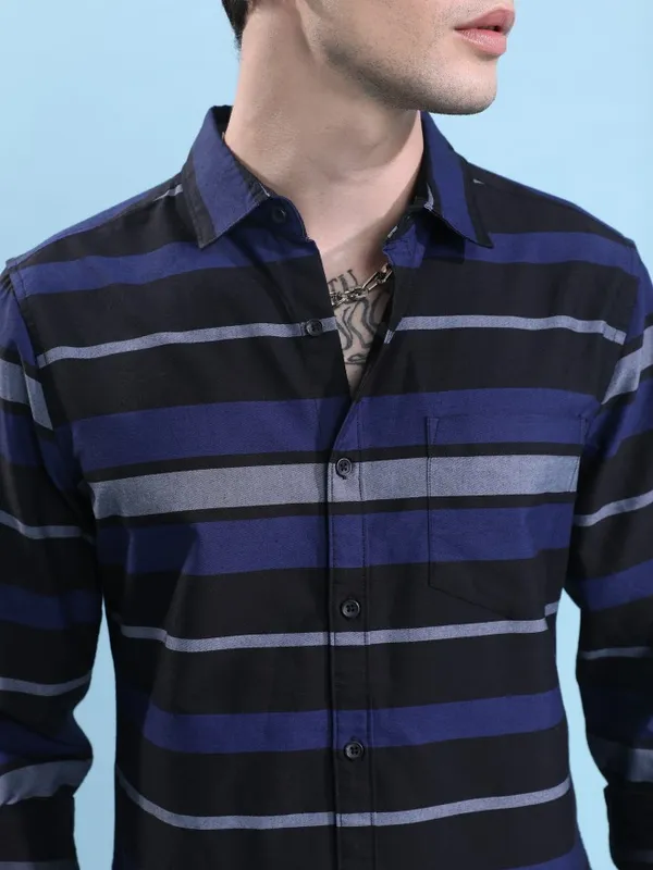  Highlander Men Black Striped Slim Fit Casual Shirts