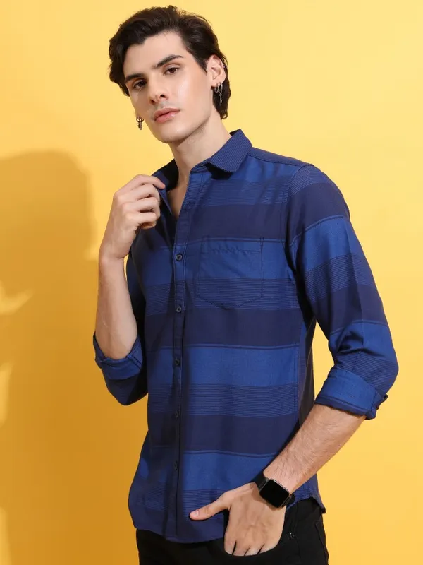  Highlander Men Navy Blue Striped Slim Fit Casual Shirts