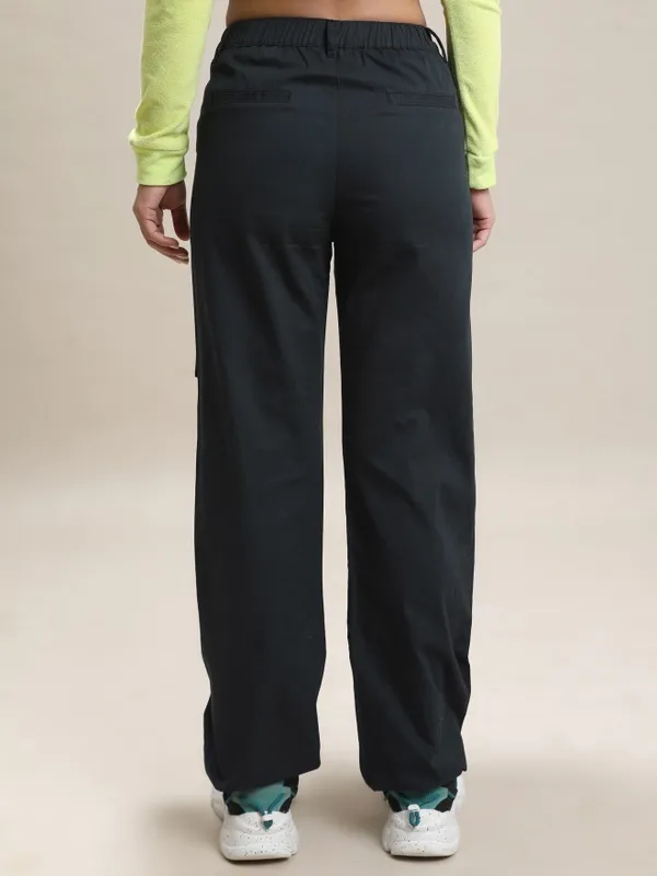  Tokyo Talkies Women Black Solid Regular Fit Casual Trousers