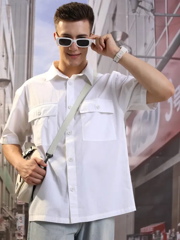  Highlander Men White Solid Oversized Fit Casual Shirts