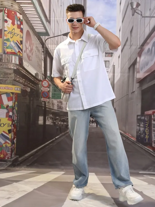  Highlander Men White Solid Oversized Fit Casual Shirts