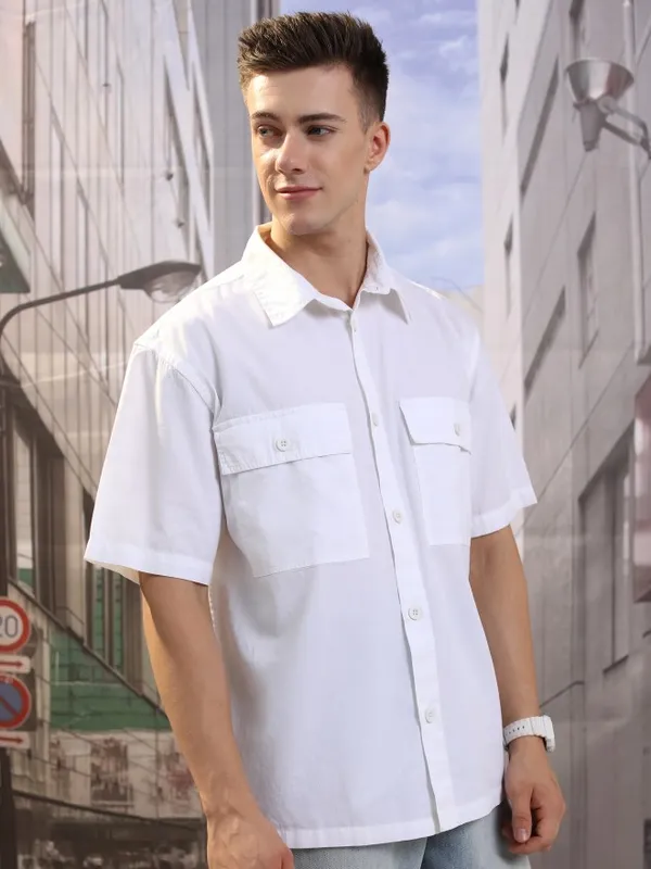  Highlander Men White Solid Oversized Fit Casual Shirts