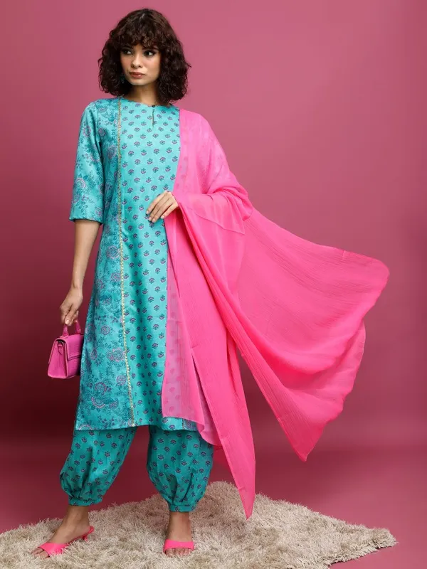  Ketch Women Turquoise Printed Kurta Sets
