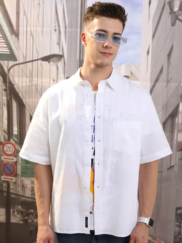  Highlander Men White Solid Oversized Fit Casual Shirts