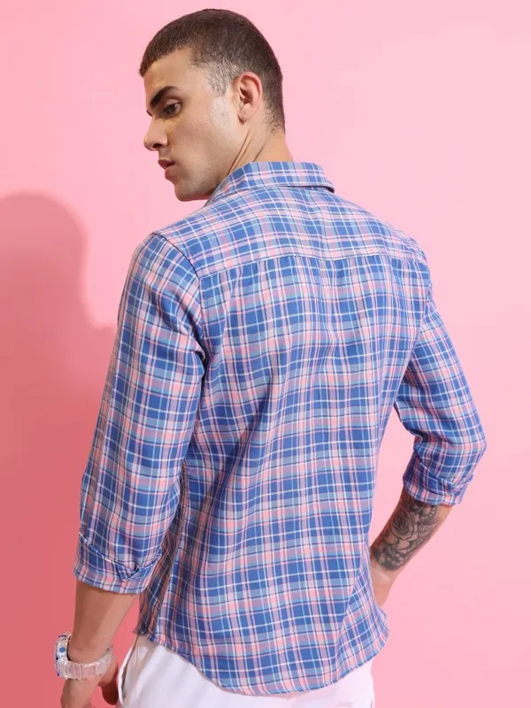 Men Slim Fit Casual Shirt