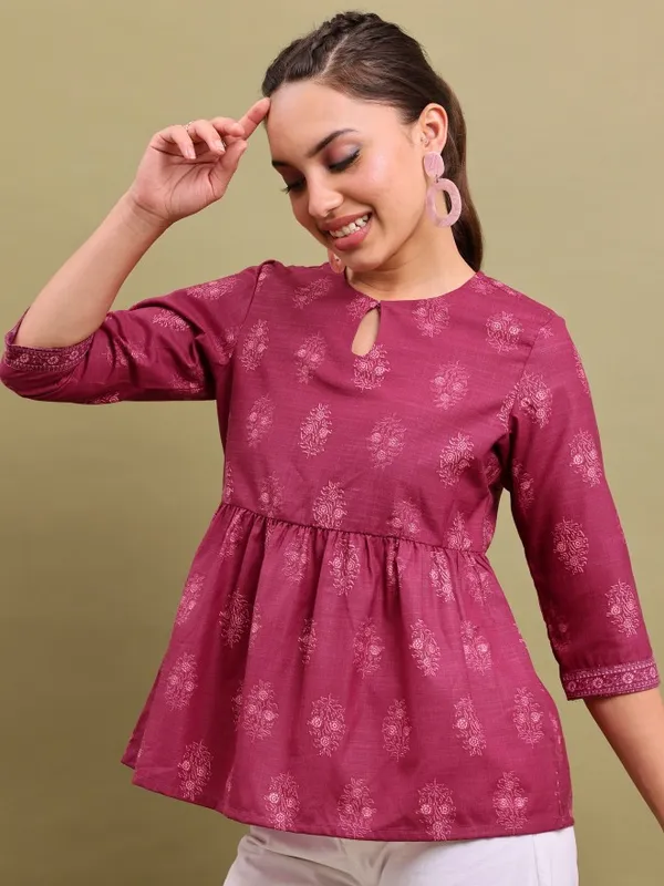  Vishudh Women Purple Printed Peplum Tops