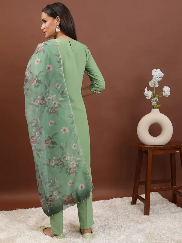  Ketch Women Green Kurta Sets