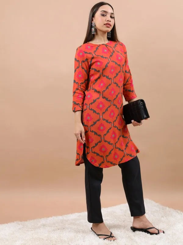 Round Neck Printed Tunic