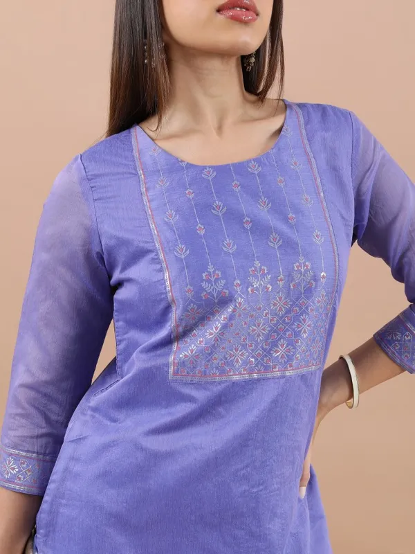  Vishudh Women Purple Printed Straight Kurtas
