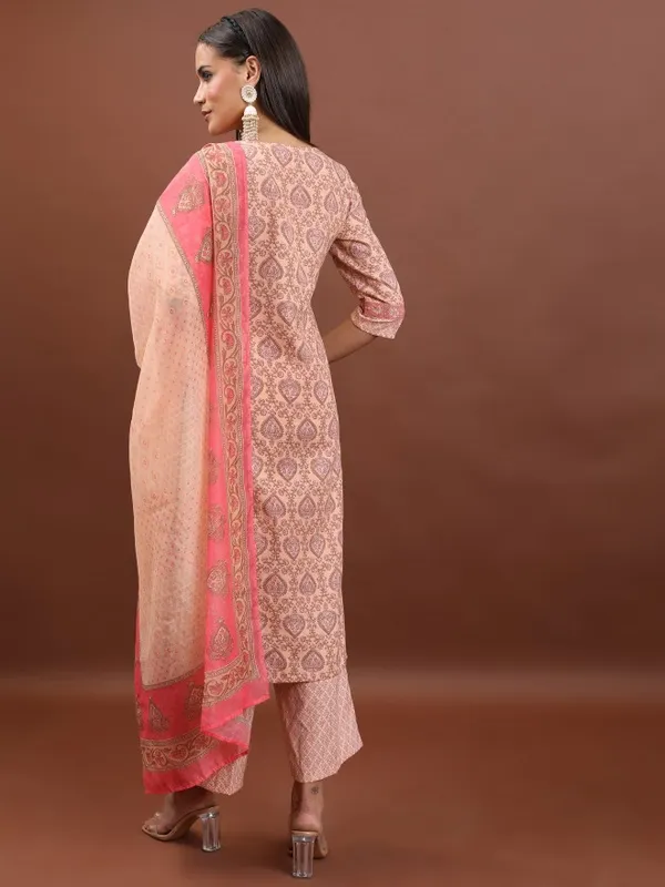  Vishudh Women Peach Printed Kurta Sets