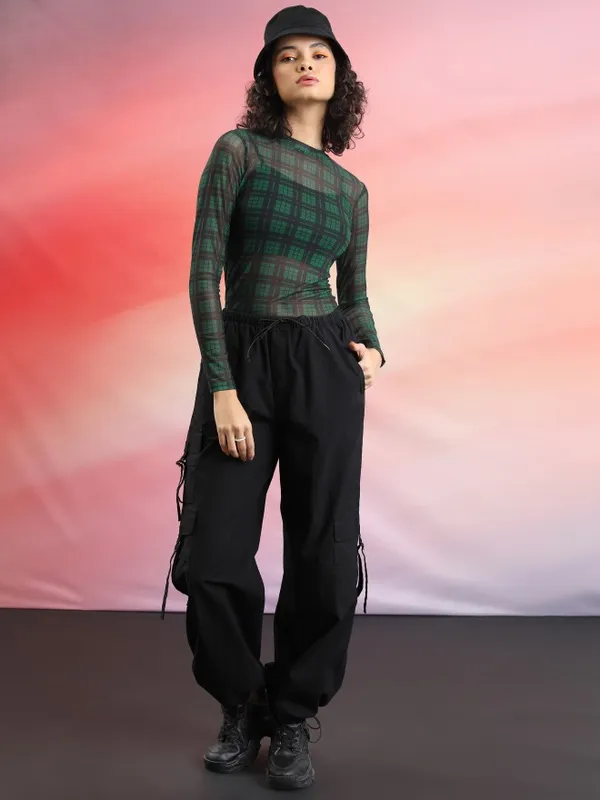  Tokyo Talkies Women Green Checked Regular Tops