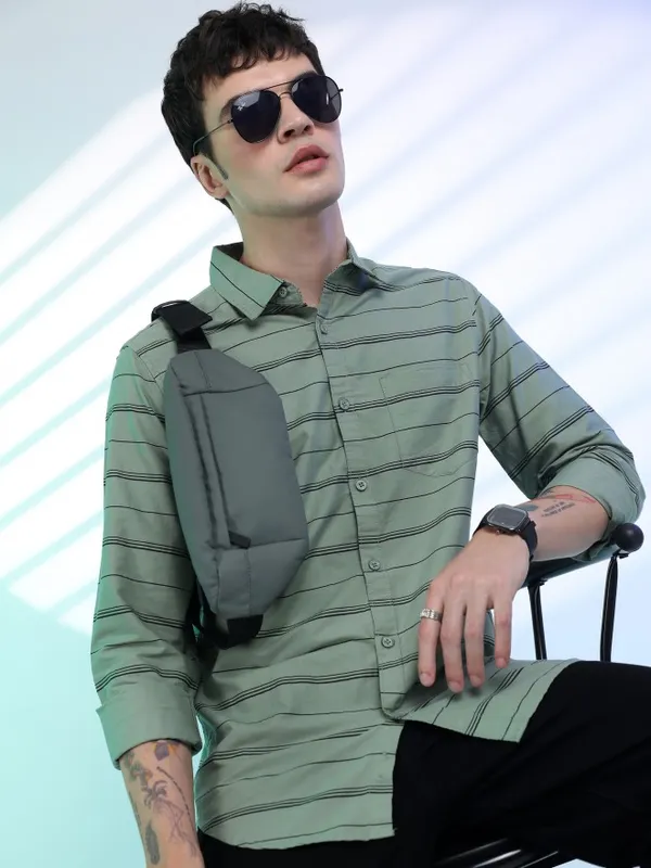  Highlander Men Green Striped Slim Fit Casual Shirts