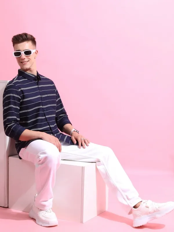 Men Slim Fit Casual Shirt