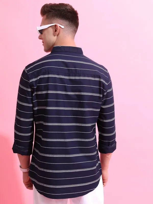 Men Slim Fit Casual Shirt