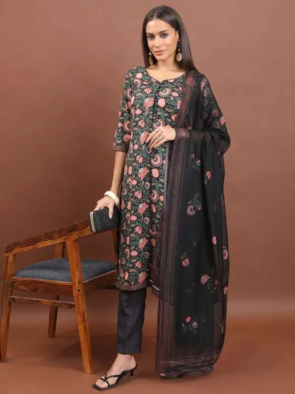  Ketch Women Black Kurta Sets