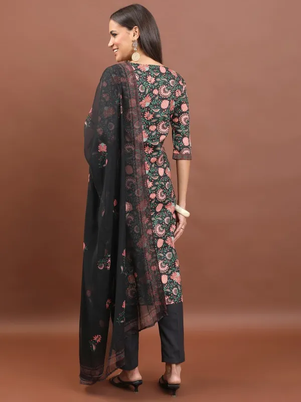  Ketch Women Black Kurta Sets