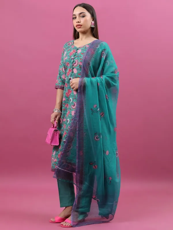 Women Kurta With Trousers & Dupatta