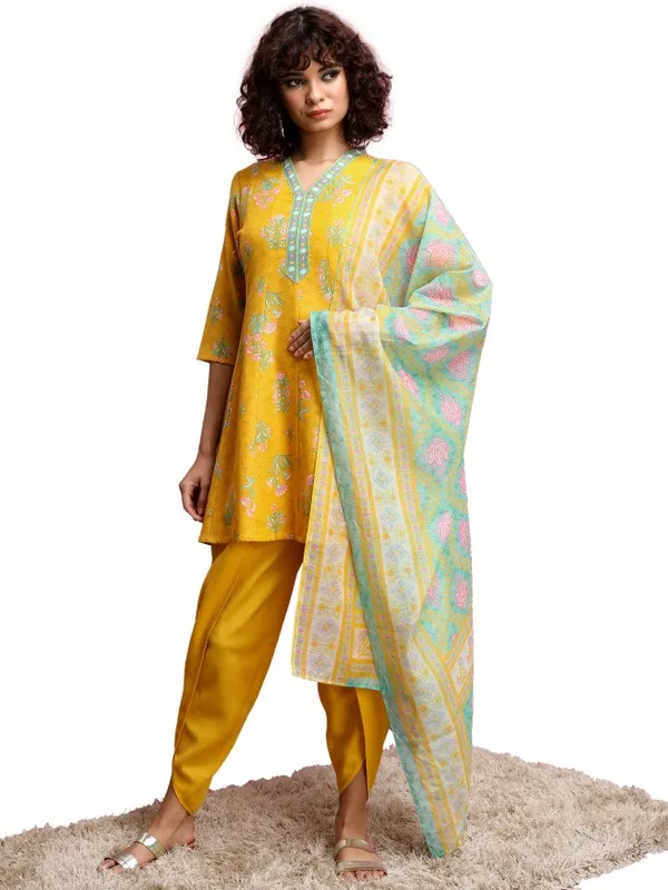 Women Kurta With Dhoti Pant & Dupatta