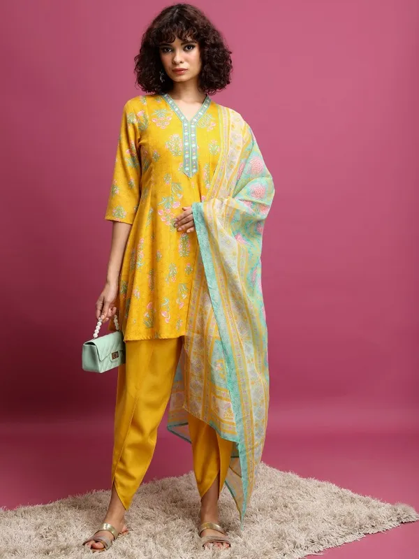 Women Kurta With Dhoti Pant & Dupatta