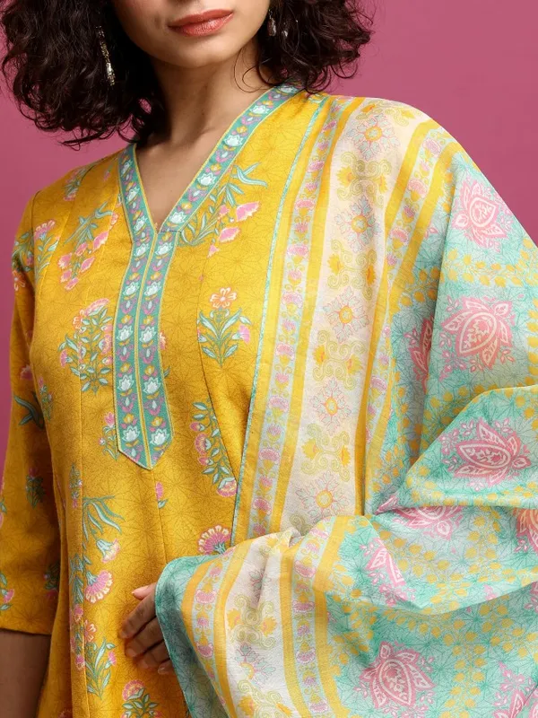 Women Kurta With Dhoti Pant & Dupatta