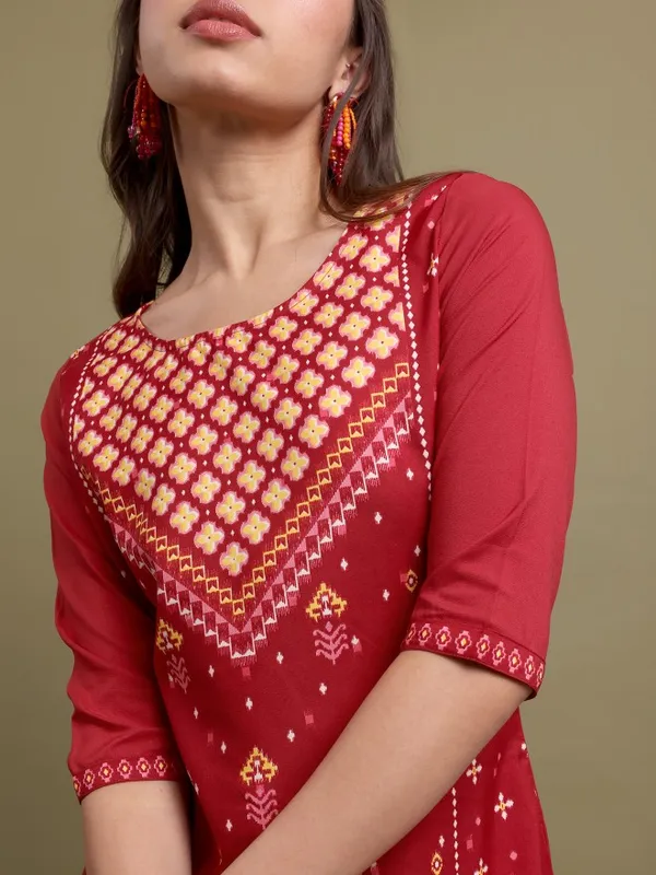  Ketch Women Red Printed Straight Kurtas