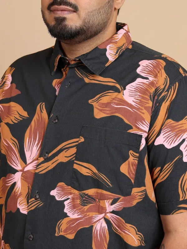  Xtra Ordinary By Highlander Men Black Printed Regular Fit Casual Shirts