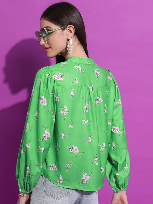  Tokyo Talkies Women Sage Printed Regular Tops