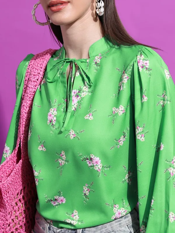  Tokyo Talkies Women Sage Printed Regular Tops